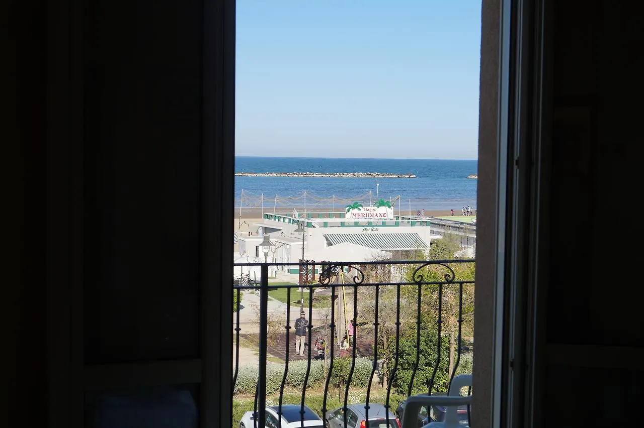 Villa Adele Cesenatico 2*,